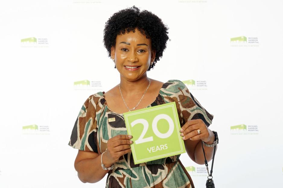 Frehiwot Gebregziabher receives Long Service Award. 